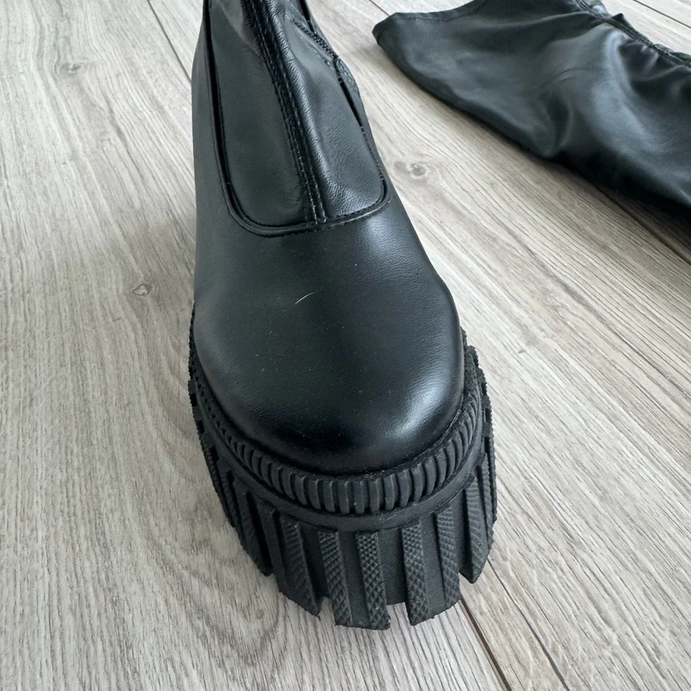 Letar Black Stretch Boots - Picture 8 of 13
